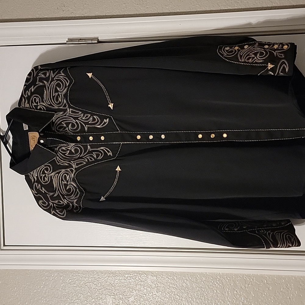 XL mens scully western shirt black with gold embroidery